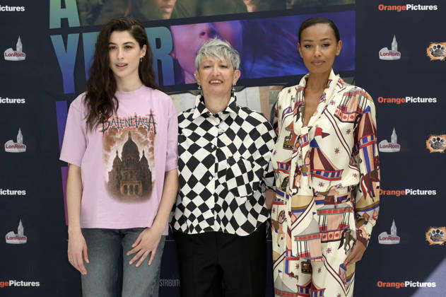 Nina Pons, Flaminia Graziadei and Melanie Liburd at the photocall for the movie A Year in London at the Hotel Le Meridien Visconti Rome, 07 04 2026 Foto:xA.xM.xTinghinox xFuturexImagex year_6447