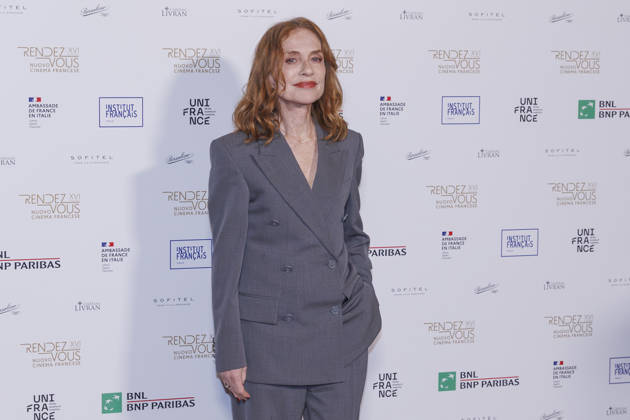 Rendez-Vous photocall in Rome, Italy - 07 Apr 2026 Isabelle Huppert attends the photocall for the presentation of the 16th edition of French film festival Rendez-Vous . Rome Italy Copyright: xEmanuelaxVertollix xSOPAxImagesx EVertolli_Rendez-Vous(26)