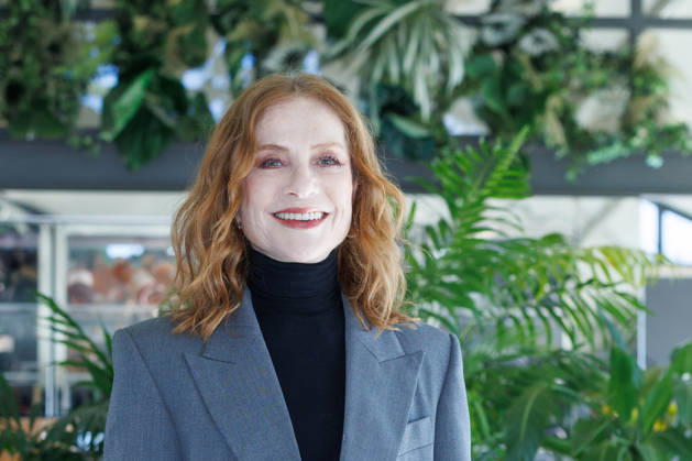 News - Photocall - La donna piu ricca del mondo Isabelle Huppert attends the photocall for the movie La donna piu ricca del mondo on April 08, 2026 at Sofitel Hotel Villa Borghese, Rome, Italy Rome Sofitel Hotel Villa Borghese Italy Copyright: xEmanuelaxVertollix xLiveMediax LPN_2379131