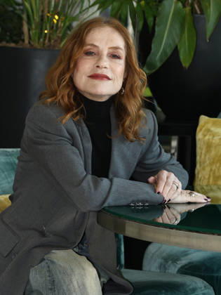Isabelle Huppert At Rendez-Vous Film Festival - Rome Isabelle Huppert attending the Rendez-Vous Film Festival in Rome, Italy on April 8, 2026. Photo by Marco Provvisionato IPA ABACAPRESS.COM Rome Italy  Copyright: xIPA ABACAx