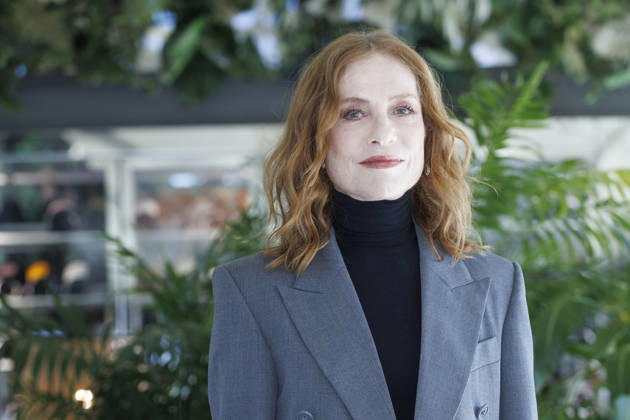April 8, 2026, Rome, Italy: Isabelle Huppert attends the photocall for the movie La donna piÃ¹ ricca del mondo at Sofitel HTL Villa Borghese. Rome Italy  - ZUMAs197 20260408_aaa_s197_009 Copyright: xEmanuelaxVertollix
