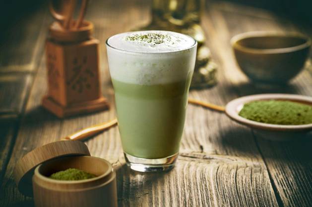 Matcha green tea latte - Matcha green tea latte in glass cup Copyright: xgrafvisionx Panthermedia74495112.jpg