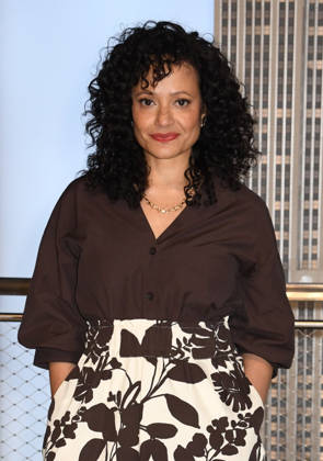 NEW YORK, NY APRIL 9 Judy Reyes visits the Empire State Building ahead of the Season Finale of Scrubs revival on ABC on April 9, 2026 in New York City Photo Credit John Fycke AdMedia 454910 2026 04 09 New York New York City Copyright: xAdMediax STAR_454910_003