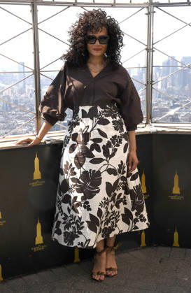 NEW YORK, NY APRIL 9 Judy Reyes visits the Empire State Building ahead of the Season Finale of Scrubs revival on ABC on April 9, 2026 in New York City Photo Credit John Fycke AdMedia 454910 2026 04 09 New York New York City Copyright: xAdMediax STAR_454910_004