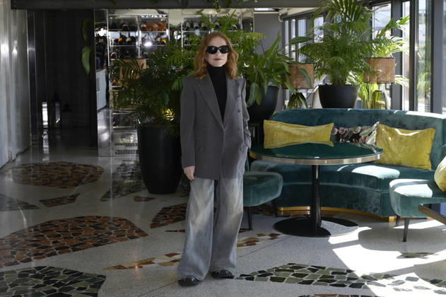 April 8, 2026, Rome, Italy: Isabelle Huppert attends the photocall of movie La donna più ricca del mondo (La femme la plus riche au monde) at Sofitel Hotel Villa Borghese. Rome Italy - ZUMAs197 20260408_aaa_s197_169 Copyright: xMarioxCartellix