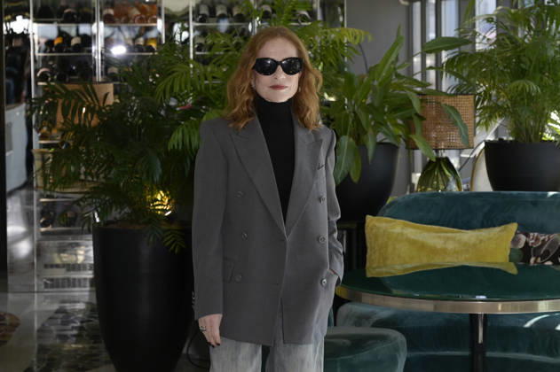 April 8, 2026, Rome, Italy: Isabelle Huppert attends the photocall of movie La donna più ricca del mondo (La femme la plus riche au monde) at Sofitel Hotel Villa Borghese. Rome Italy - ZUMAs197 20260408_aaa_s197_174 Copyright: xMarioxCartellix