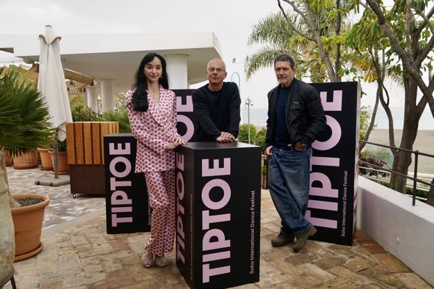 Inauguration Soho International Dance Festival TIP TOE The president of the Soho CaixaBank Theater Antonio Banderas d the dancer and director of Soho International Dance Festival TIP TOE, Lucía Lacarra i and the director of the French company Malandain Ballet Biarritz, Thierry Malandain c pose for the camera at the inauguration of the Soho International Dance Festival TIP TOE A 10 April 2026, in Malaga Andalusia, Spain Four leading international dance companies will participate in the first edition of the Soho International Dance Festival TIP TOE, which will take place at the Soho CaixaBank Theater For ten days in April, Malaga will be filled with dance, movement and artistic expression 10 APRIL 2026 Á Malaga Andalucia Malaga Andalucia Esp Copyright: xÃlexxZeax 7428789