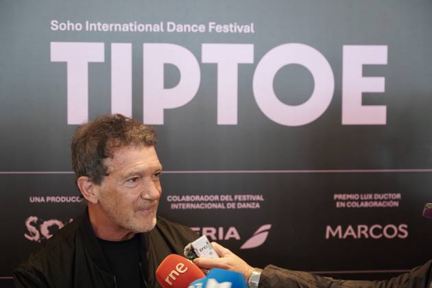 Inauguration Soho International Dance Festival TIP TOE The president of the Soho CaixaBank Theater Antonio Banderas c , attends the media at the inauguration of the Soho International Dance Festival TIP TOE On April 10, 2026, in Malaga Andalusia, Spain Four leading international dance companies will participate in the first edition of Soho International Dance Festival TIP TOE, which will take place at the Teatro del Soho CaixaBank For ten days in April, Malaga will be filled with dance, movement and artistic expression 10 APRIL 2026 Á Malaga Andalucia Malaga Andalucia Espana Copyright: xÃlexxZeax 7428803