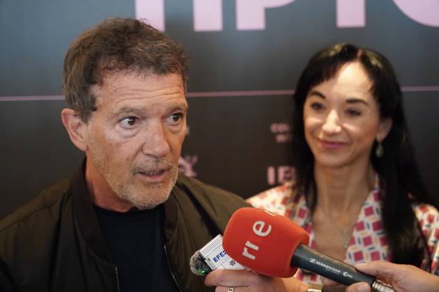 Inauguration Soho International Dance Festival TIP TOE The president of the Soho CaixaBank Theater Antonio Banderas c , attends the media at the inauguration of the Soho International Dance Festival TIP TOE On April 10, 2026, in Malaga Andalusia, Spain Four leading international dance companies will participate in the first edition of Soho International Dance Festival TIP TOE, which will take place at the Teatro del Soho CaixaBank For ten days in April, Malaga will be filled with dance, movement and artistic expression 10 APRIL 2026 Á Malaga Andalucia Malaga Andalucia Espana Copyright: xÃlexxZeax 7428804