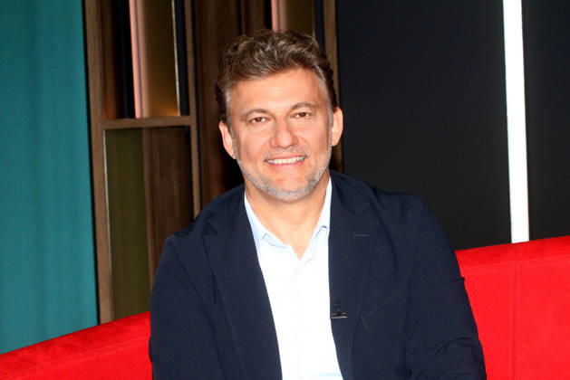 Jonas Kaufmann as a guest on the program DAS Rote Sofa NDR on 11 04 2026 in Hamburg Jonas Kaufmann as a guest on the show DAS Rote Sofa NDR in Hamburg
