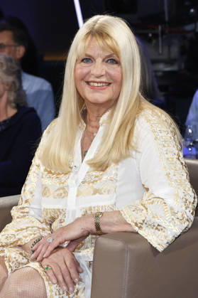 Marlene Charell at the recording of the NDR Talk Show in the NDR television studio Lokstedt Hamburg, 10 04 2026 Foto:xH.xHartmannx xFuturexImagex ndr_talk1004_6338