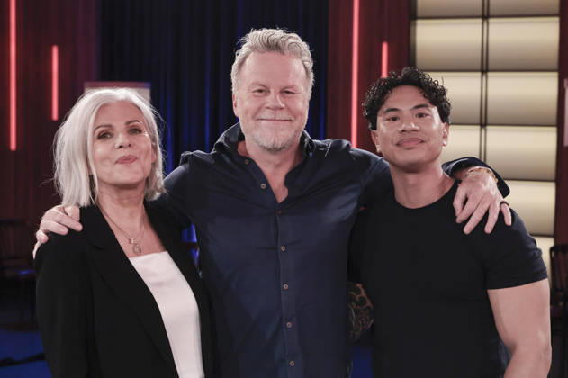 Birgit Schrowange, Jenke von Wilmsdorff and Tutty Tran at the recording of the WDR talk show Kölner Treff in WDR Studio BS 3 Cologne, 10 04 2026 Foto:xR.xSchmiegeltx xFuturexImagex koelner_treff1004_6433