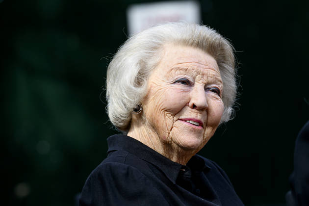 11-04-2026 Zuidlaren Princess Beatrix at the opening of De Wachter windmill in Zuidlaren. Â  Copyright: xPPEx