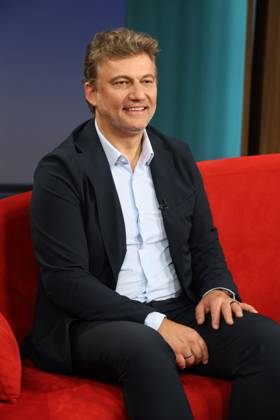 Jonas Kaufmann, German-Austrian opera singer tenor, guest on the television program DAS Rote Sofa, a live talk show of the Norddeutscher Rundfunk, photo session on 10 4 2026 in the television studio of the NDR in Hamburg Lokstedt