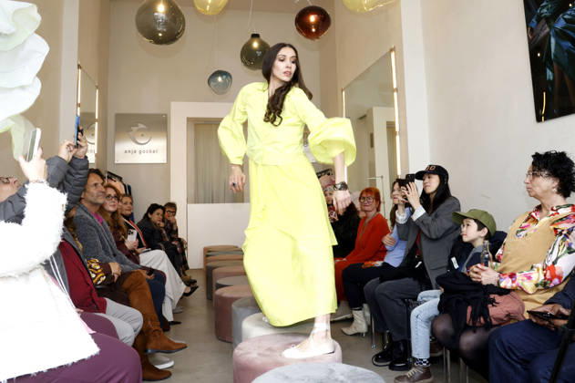 Lia Kemendi at the Anja Gockel Fashion Show Fresh for the senses in the Paris 44 showroom by Anja Gockel Berlin, 10 04 2026 Foto:xAgenturxWehnertx xduxVinagex xFuturexImagex gockel_6481
