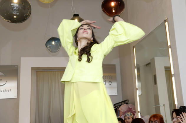 Lia Kemendi at the Anja Gockel Fashion Show Fresh for the senses in the Paris 44 showroom by Anja Gockel Berlin, 10 04 2026 Foto:xAgenturxWehnertx xduxVinagex xFuturexImagex gockel_6482