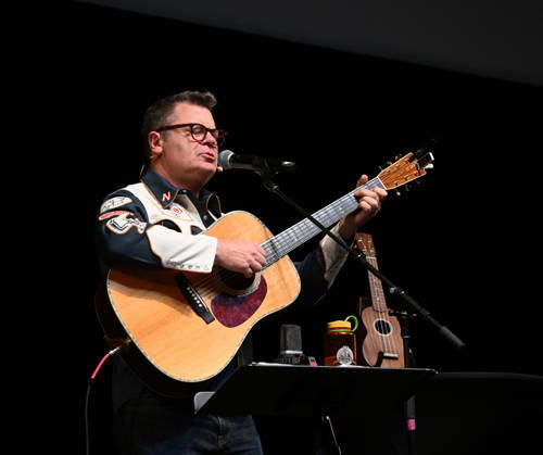 April 11, 2026, Virginia Beach, Virginia, USA: NICK OFFERMAN brings his Big Woodchuck Tour to the Sandler Center in Virginia Beach, Virginia on 10 April 2026. Photo . Ã‚ Virginia Beach USA  - ZUMAm90_ 20260411_zap_m90_014 Copyright: xJeffxMoorex