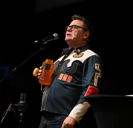 April 11, 2026, Virginia Beach, Virginia, USA: NICK OFFERMAN brings his Big Woodchuck Tour to the Sandler Center in Virginia Beach, Virginia on 10 April 2026. Photo . Ã‚ Virginia Beach USA  - ZUMAm90_ 20260411_zap_m90_017 Copyright: xJeffxMoorex