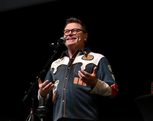 April 11, 2026, Virginia Beach, Virginia, USA: NICK OFFERMAN brings his Big Woodchuck Tour to the Sandler Center in Virginia Beach, Virginia on 10 April 2026. Photo . Ã‚ Virginia Beach USA  - ZUMAm90_ 20260411_zap_m90_035 Copyright: xJeffxMoorex