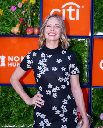 April 11, 2026, Los Angeles, California, United States: Sarah Jane Morris arrives on the red carpet of the Night Out for No Kid Hungry event at Rolling Greens.1005 Mateo Street in Los Angeles California on Apr. 12, 2026. Los Angeles United States - ZUMAt169 20260411_zep_t169_002 Copyright: xConnorxTerryx