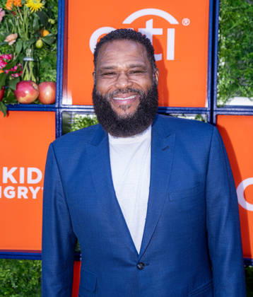 April 11, 2026, Los Angeles, California, United States: Anthony Anderson arrives on the red carpet of the Night Out for No Kid Hungry event at Rolling Greens.1005 Mateo Street in Los Angeles California on Apr. 12, 2026. Los Angeles United States - ZUMAt169 20260411_zep_t169_014 Copyright: xConnorxTerryx