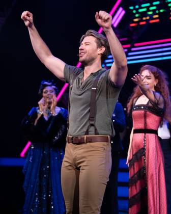Constantine Rousouli on stage for TITANIQUE Opening Night on Broadway Curtain Call, St. James Theatre, New York, NY, April 12, 2026. Photo By: Simon Lindenblatt Everett Collection TITANIQUE Opening Night on Broadway Curtain Call PUBLICATIONXNOTxINxCANxCHNxFRAxITAxJPNxNORxPOLxRUSxESPxUKxUSA