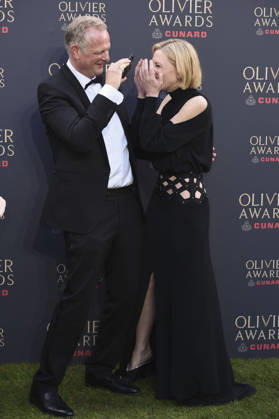 Cate Blanchett with guest at the presentation of the Olivier Awards 2026 at the Royal Albert Hall 12 04 2026 Foto:xS.xVasx xFuturexImagex olivier_6763