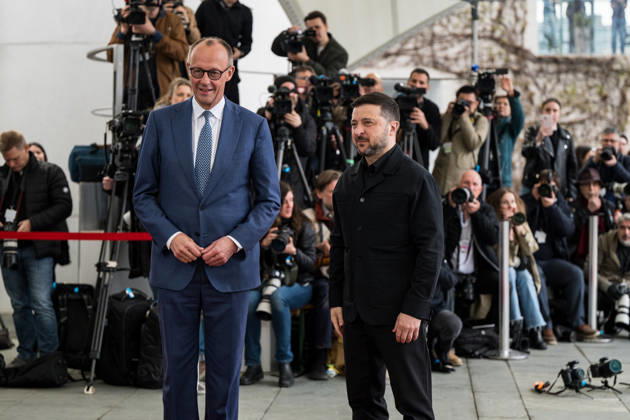 Federal Chancellor Friedrich Merz receives the Ukrainian President Volodymyr Selenskyj with military honors on the occasion of the German-Ukrainian intergovernmental consultations at the Federal Chancellery in Berlin on 14 April 2026 Photo Bildgehege German-Ukrainian intergovernmental consultations