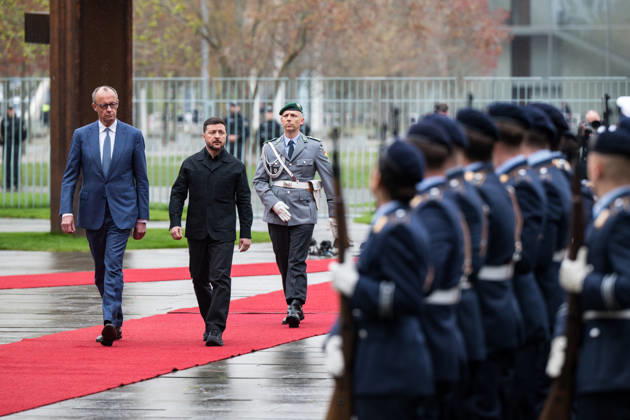 Federal Chancellor Friedrich Merz receives the Ukrainian President Volodymyr Selenskyj with military honors on the occasion of the German-Ukrainian intergovernmental consultations at the Federal Chancellery in Berlin on 14 April 2026 Photo Bildgehege German-Ukrainian intergovernmental consultations