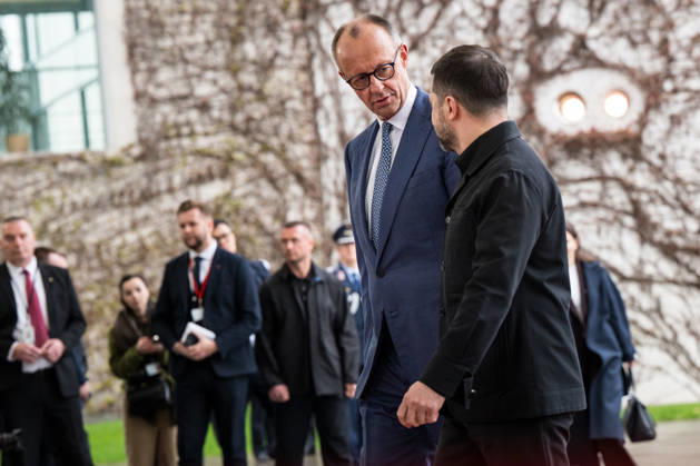 Federal Chancellor Friedrich Merz receives the Ukrainian President Volodymyr Selenskyj with military honors on the occasion of the German-Ukrainian intergovernmental consultations at the Federal Chancellery in Berlin on 14 April 2026 Photo Bildgehege German-Ukrainian intergovernmental consultations
