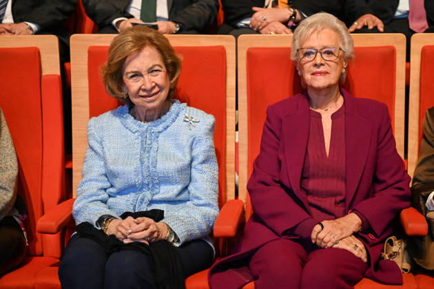 Royals At 37th Global Conference of Alzheimer Disease International - Lyon Princess Muna Al Hussein, Queen Sofía of Spain attending the 37th Global Conference of Alzheimer’s Disease International (ADI) in Lyon, France on April 14, 2026. Photo by Julien Reynaud APS-Medias ABACAPRESS.COM Lyon France  Copyright: xReynaudxJulien APS-Medias ABACAx