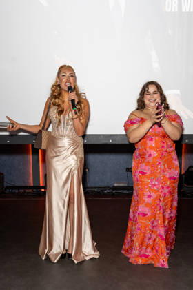 The Apprentice 2026, held at Amazing Grace in London - 16 Apr 2026 (l-R), The Apprentice finalist, Pascha Myhill, and Karishma Vijay, winner of the 20th series of The Apprentice, on stage giving a speech at the final show Watch Party with other contestants from the show, held at Amazing Grace. London United Kingdom Copyright: xPhilxLewisx xSOPAxImagesx PaschaMyhillKarishmaVijay-8832