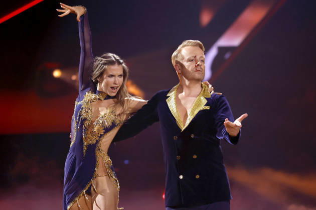 Entertainer Ross Antony and professional dancer Mariia Maksina at the sixth dance show of the 19th season of the RTL dance show Lets Dance at the Coloneum Ross Antonys face is covered in blood after he suffers a bleeding wound while dancing Cologne, 17 04 2026 NRW Germany Copyright: xChristophxHardtx