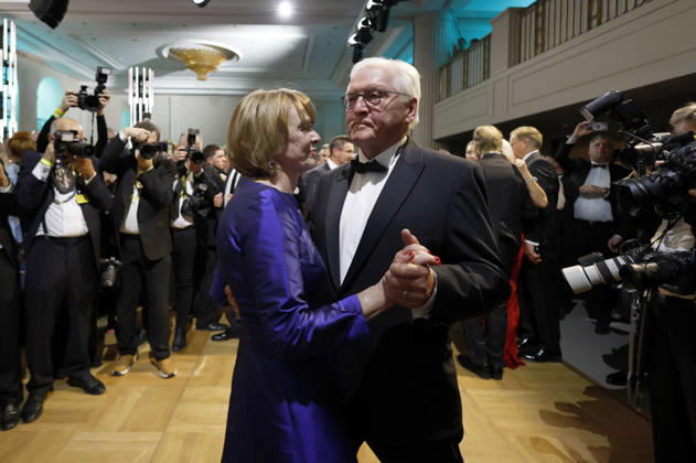 Frank Walter Steinmeier with his wife Elke Büdenbender at the 73 Federal Press Ball 2026 at the Hotel Adlon Kempinski Berlin, 17 04 2026 Foto:xJ.xMWx xFuturexImagex bundespresseball_6450