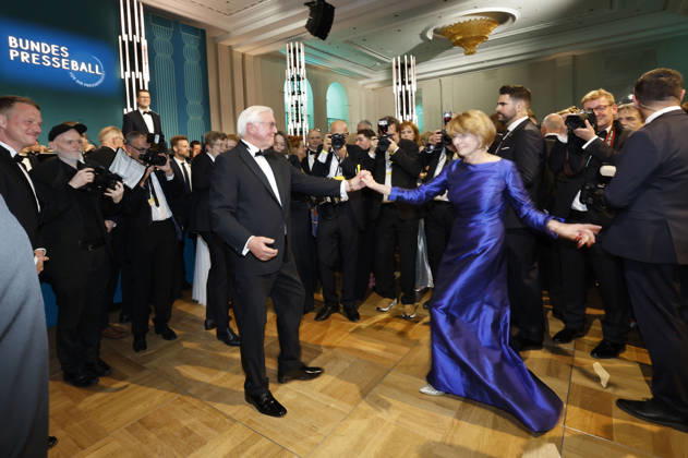 Frank Walter Steinmeier with his wife Elke Büdenbender at the 73 Federal Press Ball 2026 at the Hotel Adlon Kempinski Berlin, 17 04 2026 Foto:xJ.xMWx xFuturexImagex bundespresseball_6451