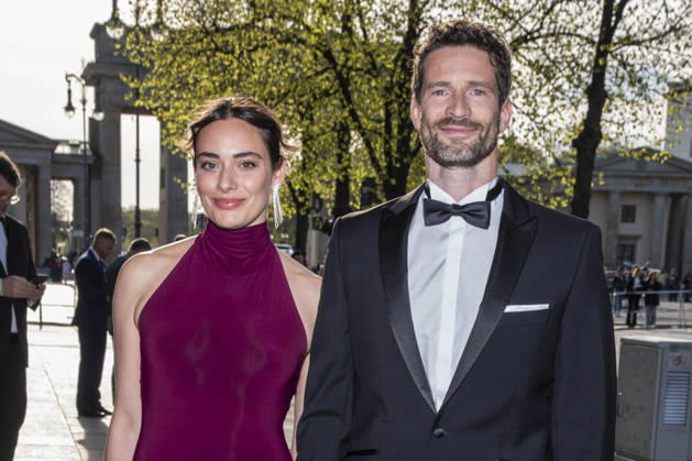 ABB PRESS BALL Danielle Bezaire and Arne Friedrich Freuundin as guests at the 73 Federal Press Ball at the Hotel Adlon Kempinski on 17 04 2026 in Berlin