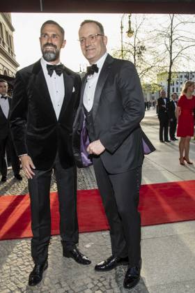 ABB PRESS BALL Daniel Funke and Jens Spahn with husband as guests at the 73 Federal Press Ball at the Hotel Adlon Kempinski on 17 04 2026 in Berlin