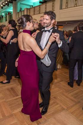 ABB PRESS BALL Danielle Bezaire and Arne Friedrich girlfriend dancing as guests at the 73 Federal Press Ball at the Hotel Adlon Kempinski on 17 04 2026 in Berlin