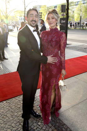 Eko Fresh with wife Sarah Bora at the 73 Federal Press Ball 2026 at the Hotel Adlon Kempinski Berlin, 17 04 2026 Foto:xAgenturxWehnertx xGränzdörferx xFuturexImagex bundespresseball_6480