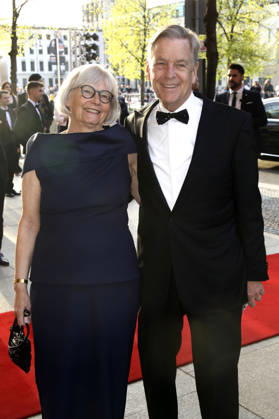 Claus Kleber with his wife Renate at the 73 Federal Press Ball 2026 at the Hotel Adlon Kempinski Berlin, 17 04 2026 Foto:xAgenturxWehnertx xGränzdörferx xFuturexImagex bundespresseball_6487