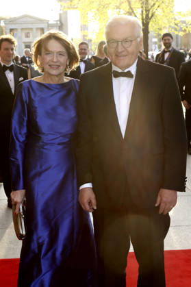 Frank Walter Steinmeier with his wife Elke Büdenbender at the 73 Federal Press Ball 2026 at the Hotel Adlon Kempinski Berlin, 17 04 2026 Foto:xAgenturxWehnertx xGränzdörferx xFuturexImagex bundespresseball_6489