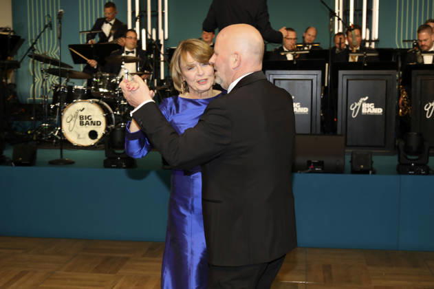 Elke Büdenbender and Mathis Feldhoff at the 73 Federal Press Ball 2026 at the Hotel Adlon Kempinski Berlin, 17 04 2026 Foto:xAgenturxWehnertx xGränzdörferx xFuturexImagex bundespresseball_6527