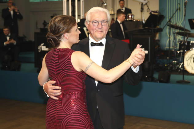 Regina Kramer and Frank Walter Steinmeier at the 73 Federal Press Ball 2026 at the Hotel Adlon Kempinski Berlin, 17 04 2026 Foto:xAgenturxWehnertx xGränzdörferx xFuturexImagex bundespresseball_6531