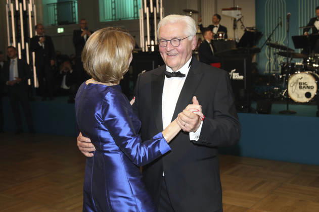 Frank Walter Steinmeier with his wife Elke Büdenbender at the 73 Federal Press Ball 2026 at the Hotel Adlon Kempinski Berlin, 17 04 2026 Foto:xAgenturxWehnertx xGränzdörferx xFuturexImagex bundespresseball_6537