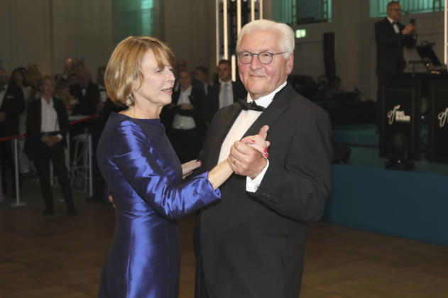 Frank Walter Steinmeier with his wife Elke Büdenbender at the 73 Federal Press Ball 2026 at the Hotel Adlon Kempinski Berlin, 17 04 2026 Foto:xAgenturxWehnertx xGränzdörferx xFuturexImagex bundespresseball_6539
