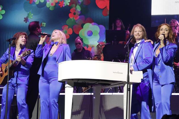 18 04 2026, Abbamania the show, concert at the Uber Arena in Berlin, tribute show, 50 years of Dancing Queen, Berlin Germany, Germany
