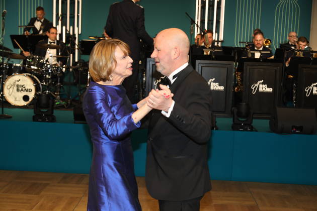 Elke Büdenbender and Mathis Feldhoff at the 73 Federal Press Ball 2026 at the Hotel Adlon Kempinski Berlin, 17 04 2026 Copyright: xAgenturxMatthiasxWehnertx xM.xGränzdörferx
