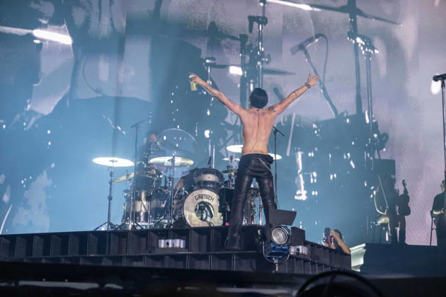 YUNGBLUD performs at Birmingham Utilita Arena 23rd April 202 YUNGBLUD performs live at Birmingham Utilita Arena on 23rd April 2026, delivering a high-energy set to a packed crowd. Known for his explosive stage presence and connection with fans, the artist brought raw emotion and intensity to the arena as part of his latest live show. Photography by Hannah Meadows for, Credit:HANNAHMEADOWSPHOTOGRAPHY Avalon  Copyright: xHANNAHMEADOWSPHOTOGRAPHYx xAvalonx 1093965917