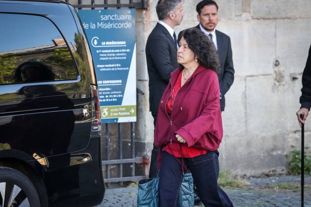 Paris, France le 24 avril 2026 - Obseques de l actrice Nathalie Baye en l Eglise St Sulpice - Funeral of actress Nathalie Baye in St Sulpice Church - Ici Noemie Lvovsky  Copyright: xSebastienxTOUBONx