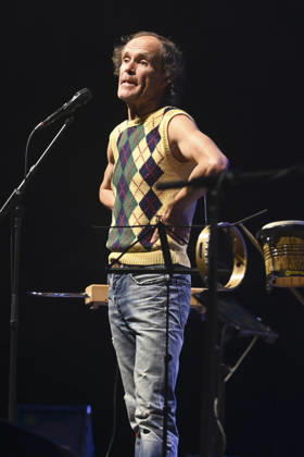 Olaf Schubert with his program Jetzt oder now live at the Swiss Life Hall Hannover, 24 04 2026 Foto:xR.xKeuntjex xFuturexImagex schubert_6408